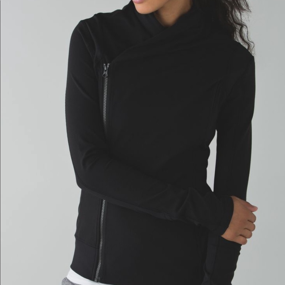 Black and grey stripped Lululemon jacket: size 8